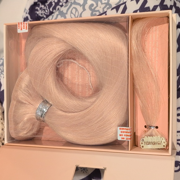 Hair Extensions - Blonde NIB - Picture 3 of 5